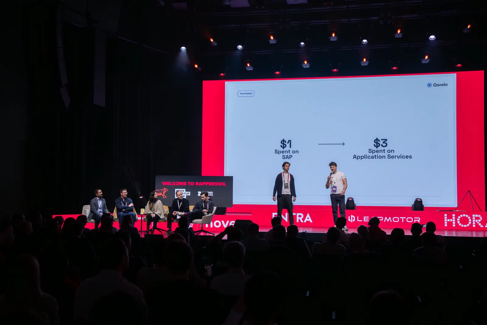 Two co-founders pitch their startup Qorelo on the M01N Main Stage